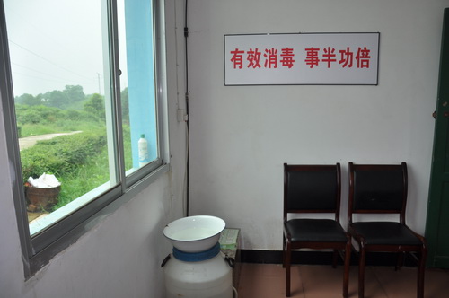 볡